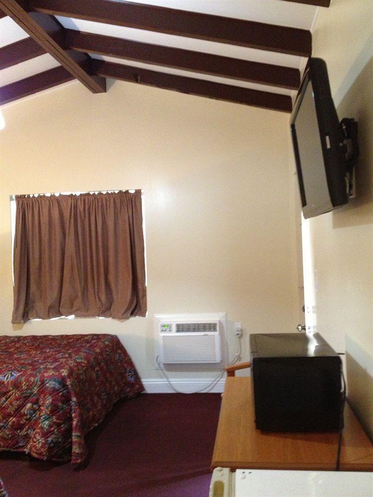Motel El Patio - Near Universal Hollywood